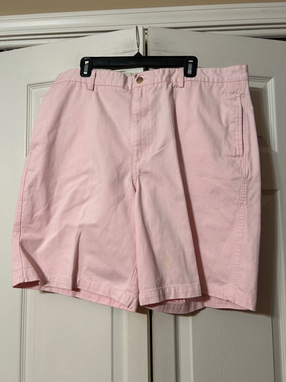 Chaps sz 42- Light Pink Cotton Shorts, 10” inseam.